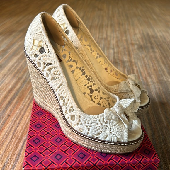 Tory Burch Jackie Wedge Espadrille Crochet - Picture 2 of 8